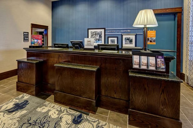 Images Hampton Inn & Suites Nashville-Downtown