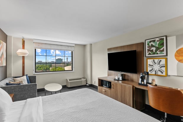 Images Holiday Inn Niagara Falls State Park Entry by IHG