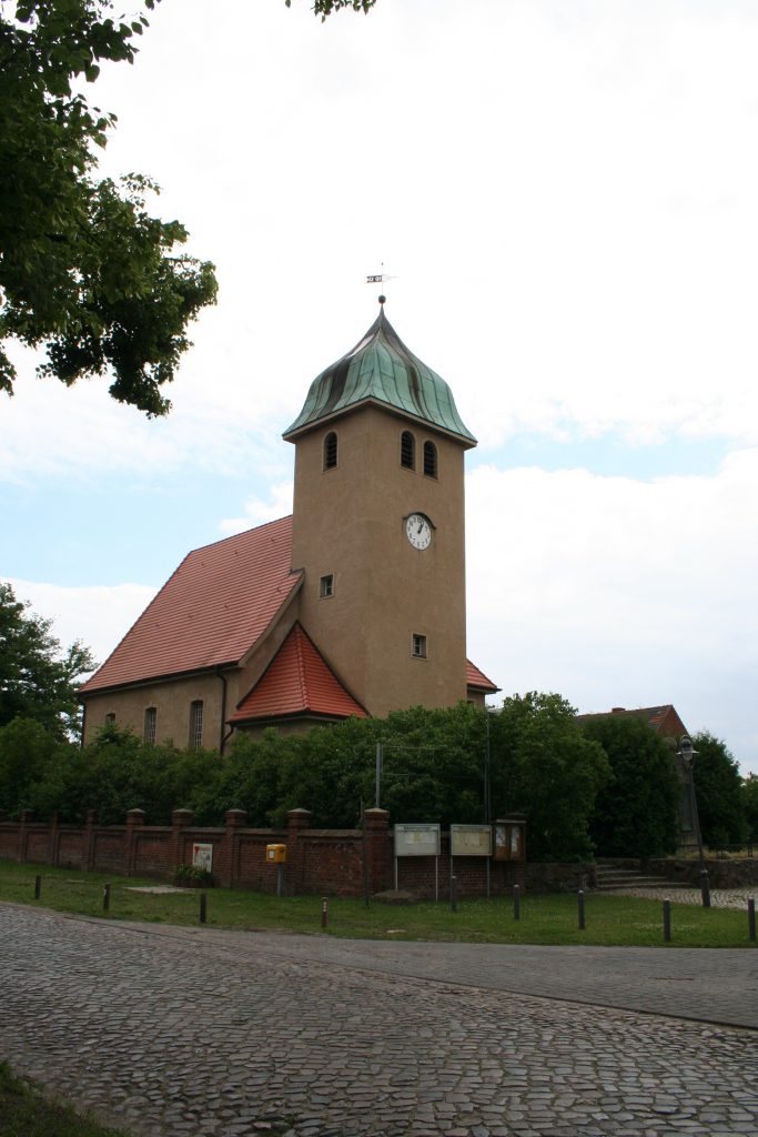 Kirche Sommerfeld - Ev. Kirchengemeinde Kremmen, Dorfstraße 50-52 in Kremmen