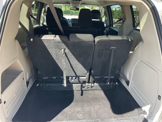 Images Carl's Van Rentals
