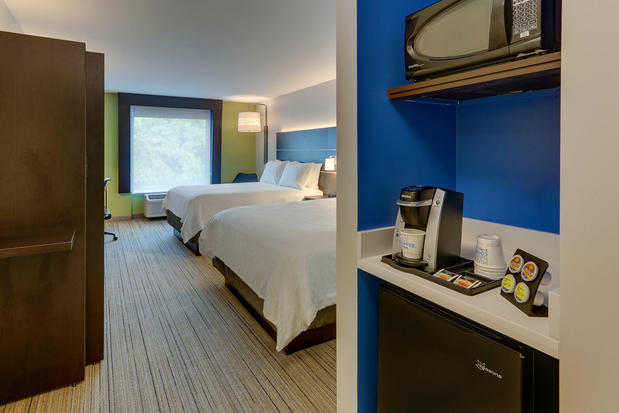 Images Holiday Inn Express & Suites Corbin, an IHG Hotel