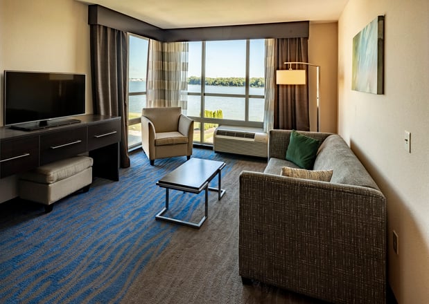 Images Holiday Inn Owensboro Riverfront by IHG