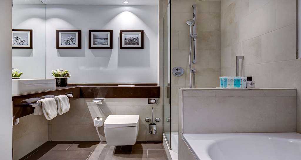 Hotel Beaulac, 2, Esplanade L�opold-Robert in Neuchatel