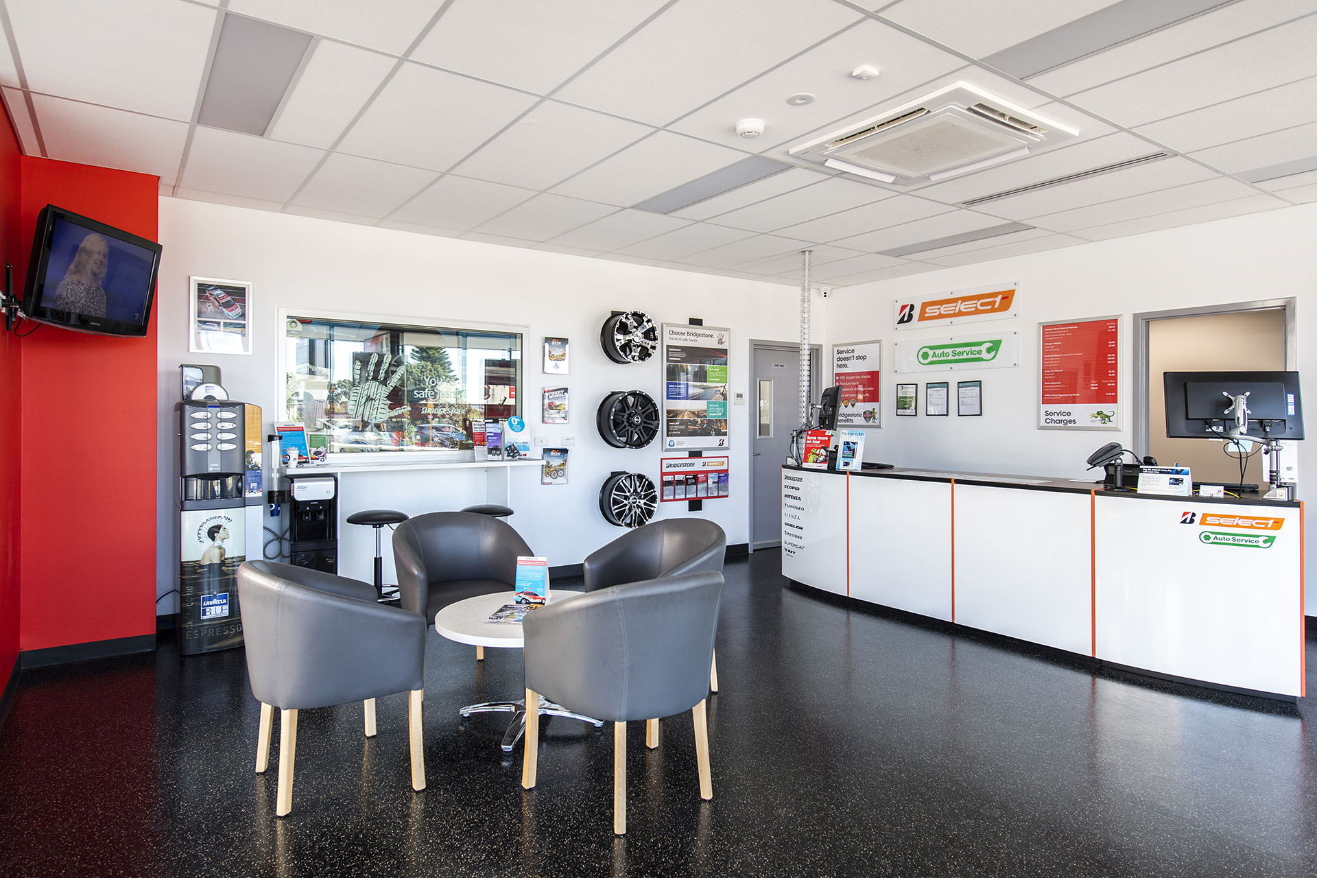 Images Bridgestone Select Tyre & Auto Success