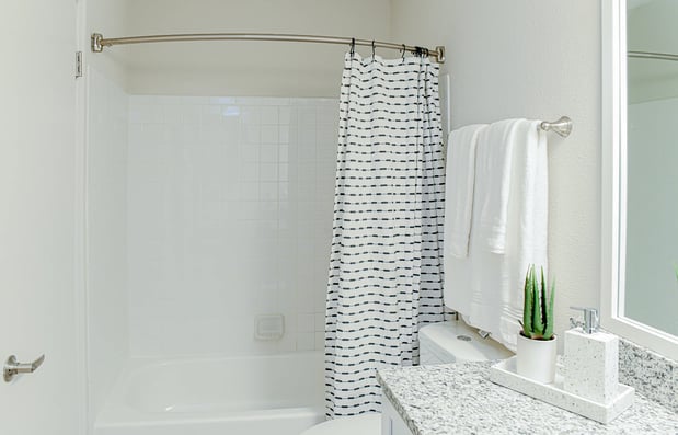 Images Corners at Holcomb Bridge