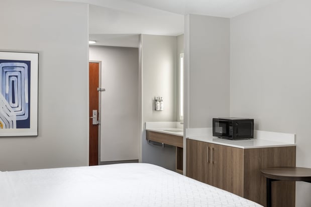 Images Holiday Inn Express & Suites Portland-Jantzen Beach by IHG