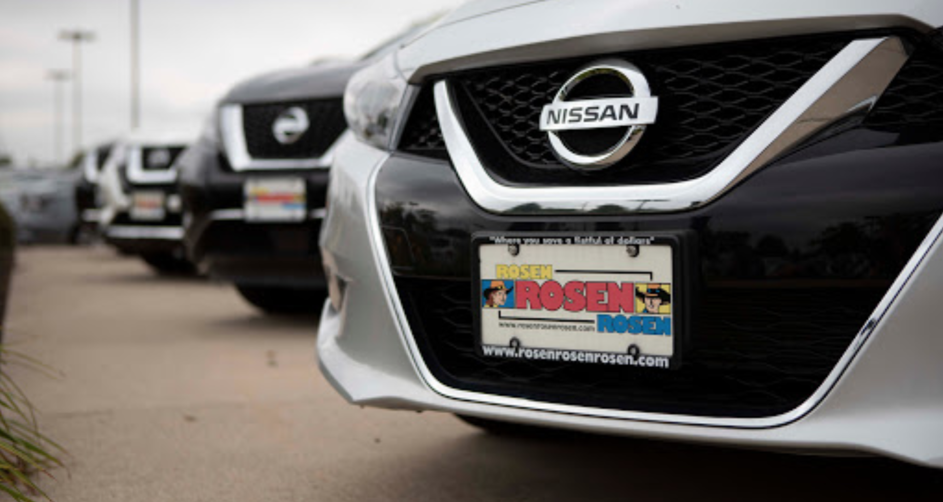 Rosen Nissan Milwaukee Photo