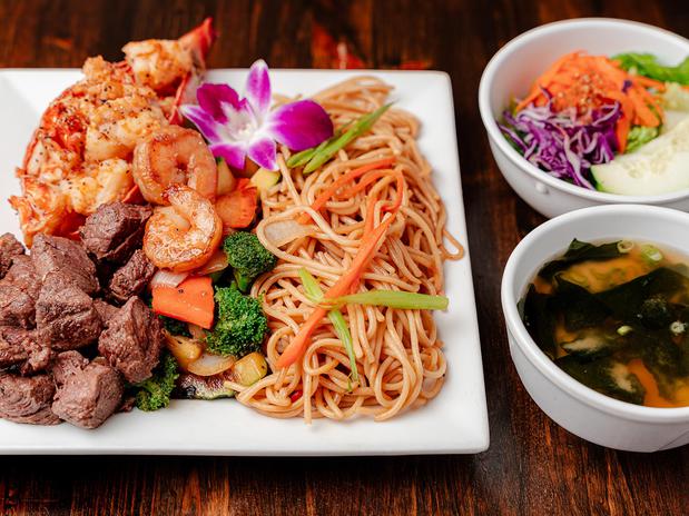 Images Wakatobi Japanese Grill Hibachi and Sushi