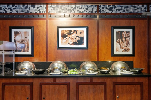 Images Holiday Inn Chicago Oakbrook by IHG