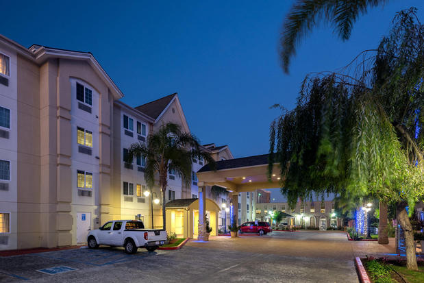 Images Candlewood Suites LAX Hawthorne, an IHG Hotel
