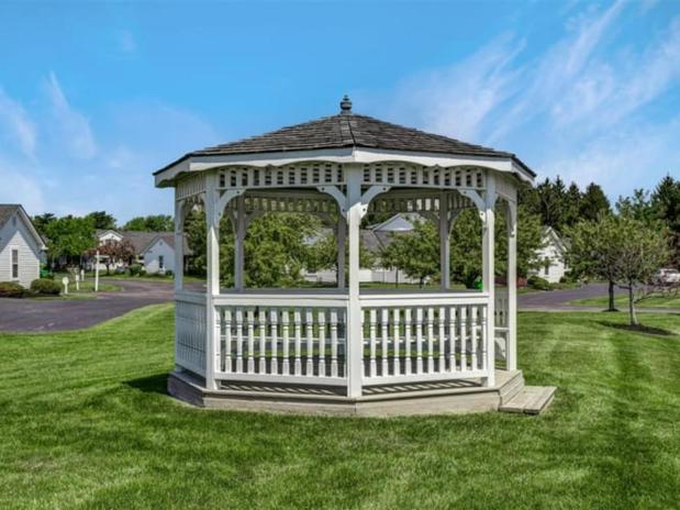 Images Waterford Apts