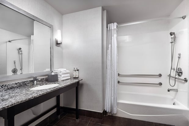 Images Holiday Inn Carlsbad - San Diego by IHG
