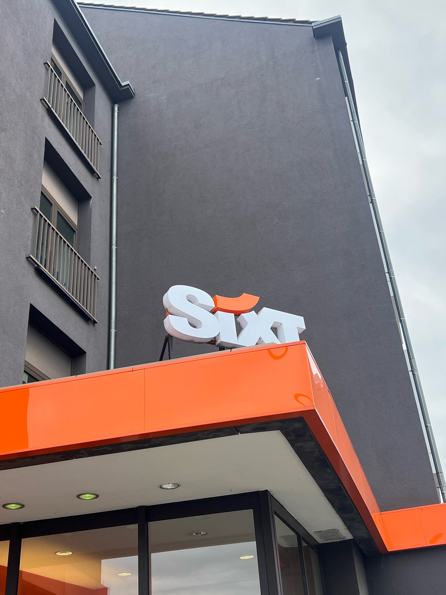 SIXT Autovermietung Frankfurt am Main Ost, Hanauer Landstr. 340 in Frankfurt am Main