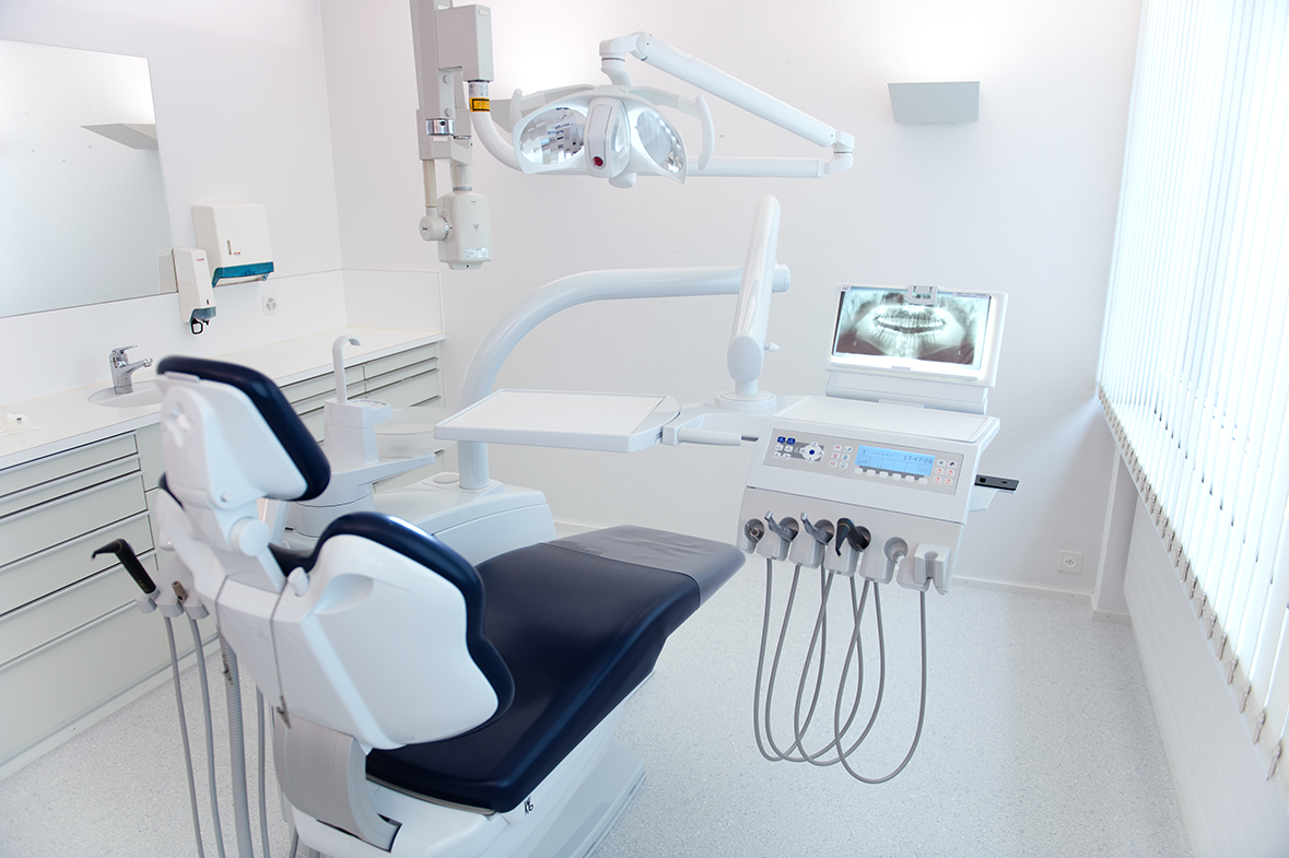 Bilder Zahnarztpraxis Dr. med. dent. Yves von Weydlich