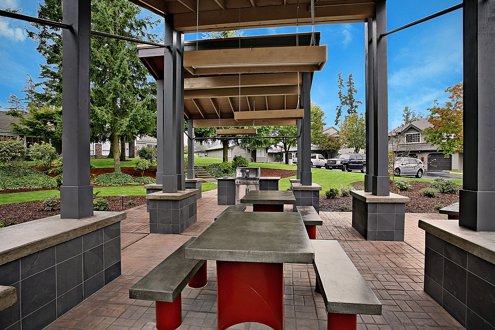 Outdoor Picnic and Grilling Area