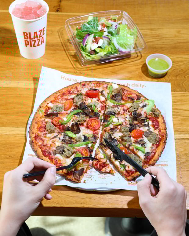 Images Blaze Pizza