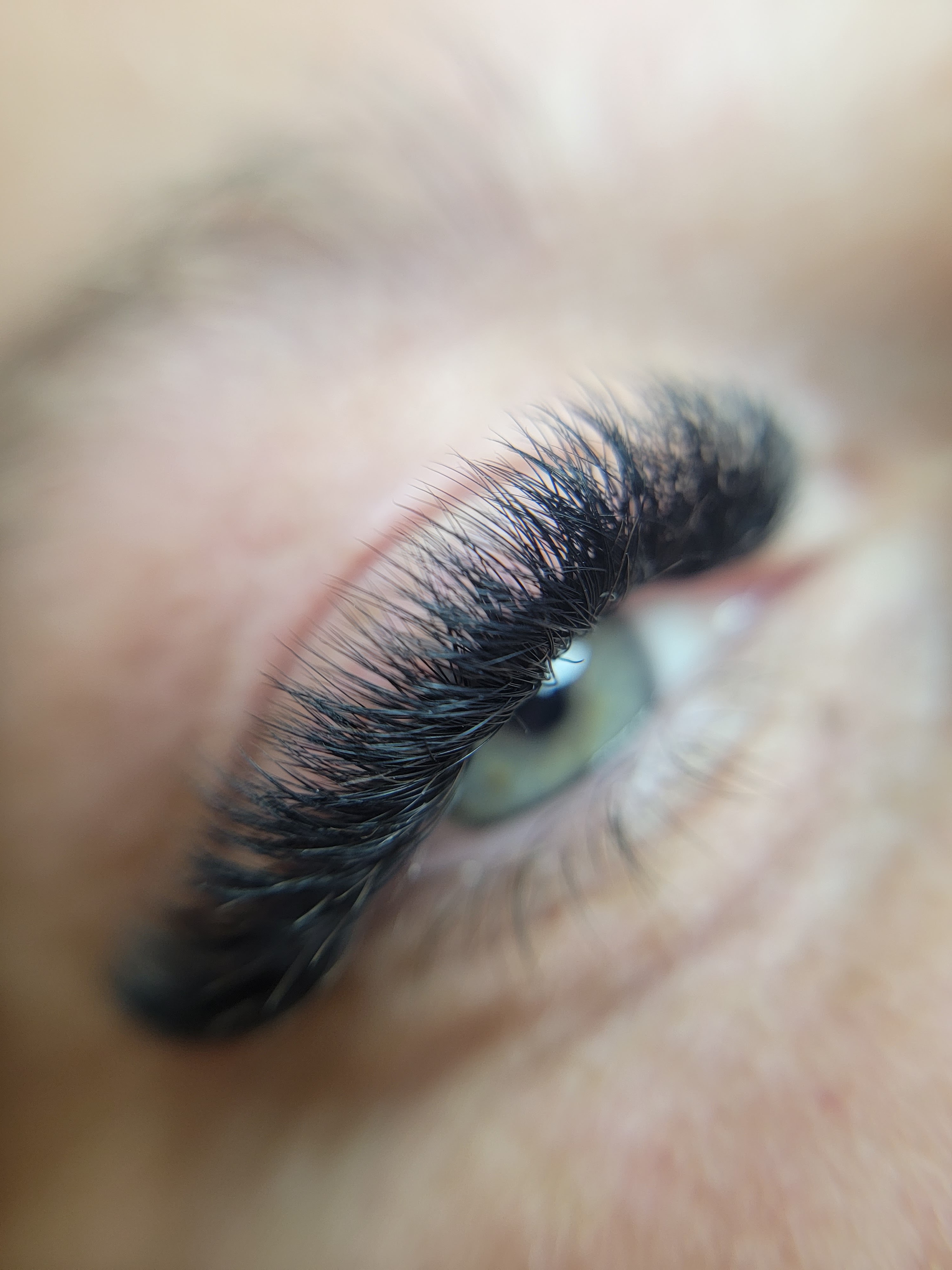 Images Lashista - Formation cils - Pose de cils - Produits de cils Longueuil