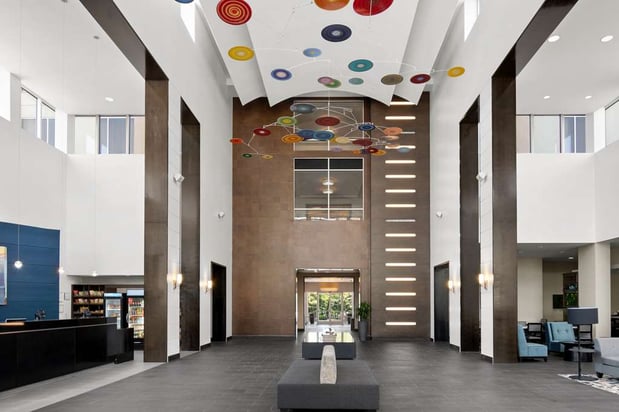 Images Embassy Suites by Hilton Newark Airport