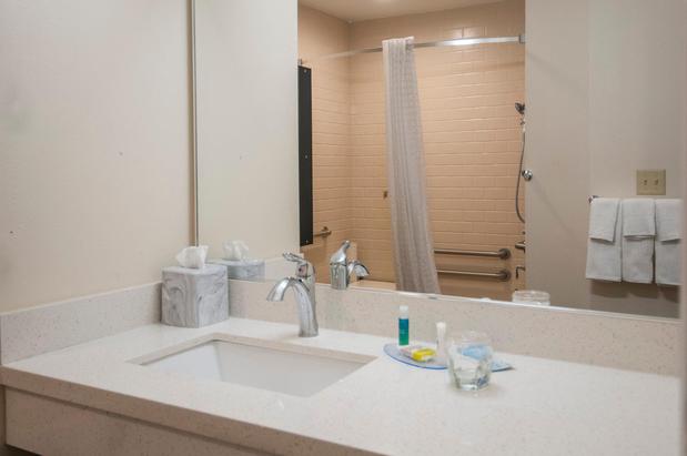 Images Candlewood Suites Baton Rouge - College Drive by IHG