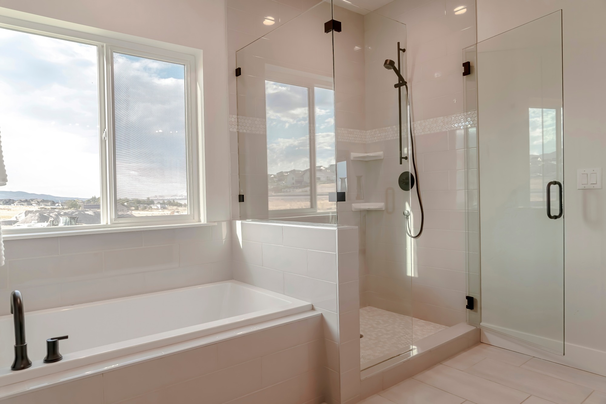 Easy Step Showers & Walk In Tubs offers walk-in shower installation services that combine modern design with practical functionality. Our team focuses on creating accessible, stylish shower spaces that cater to your individual needs, providing both convenience and an updated bathroom look.