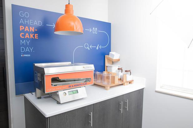 Images Holiday Inn Express Toledo West - Napoleon by IHG