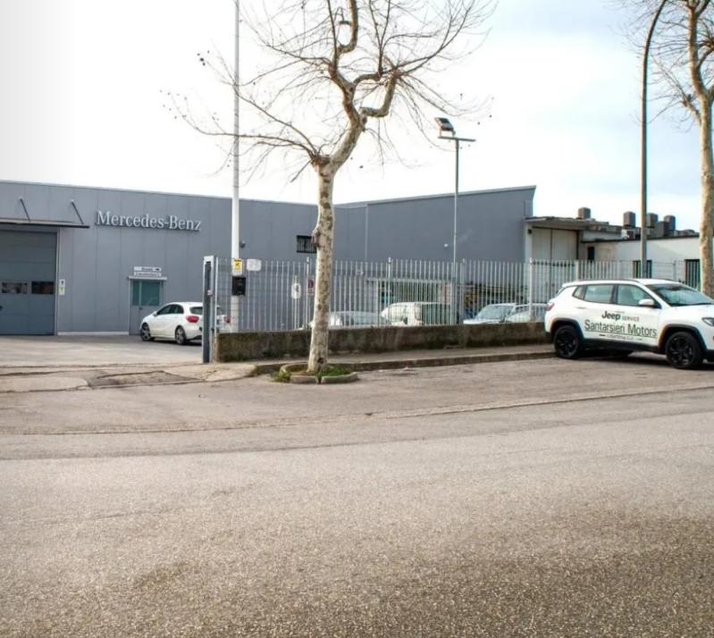 Images Santarsieri Motors Officina