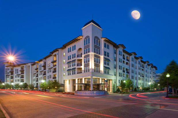 Images The Monterey by Windsor Apartments