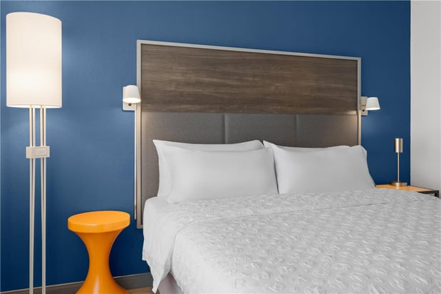 Images Tru By Hilton Kearney