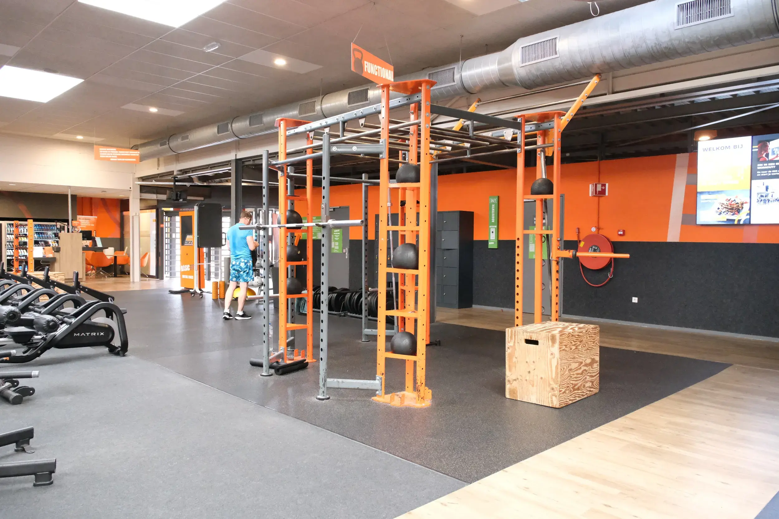 Foto's Basic-Fit 24/7