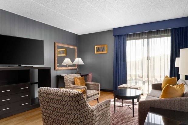 Images DoubleTree by Hilton Hotel Hartford - Bradley Airport