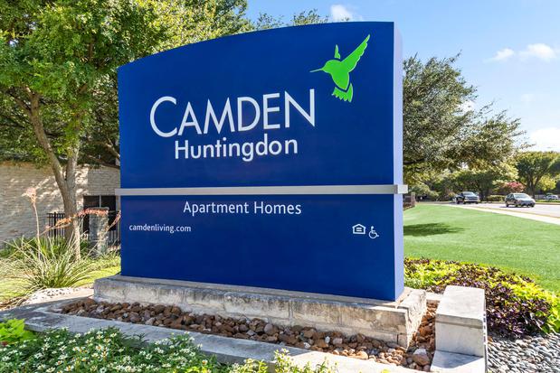 Images Camden Huntingdon Apartments