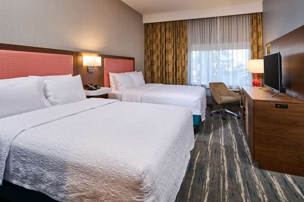 Images Hampton Inn Anchorage