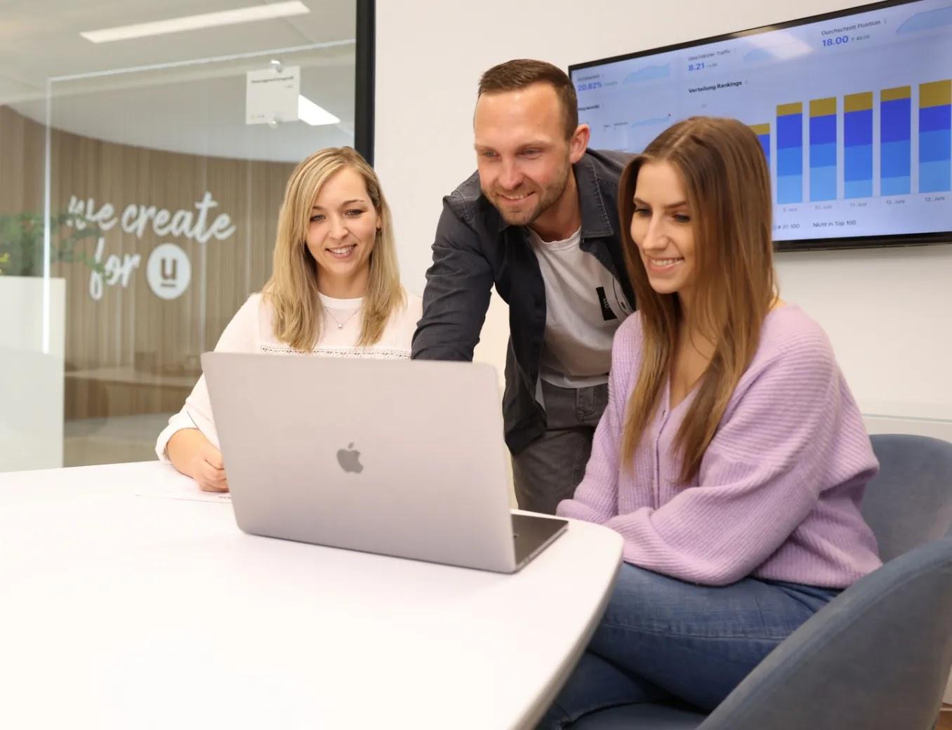 Bilder Baseplus DIGITAL MEDIA GmbH