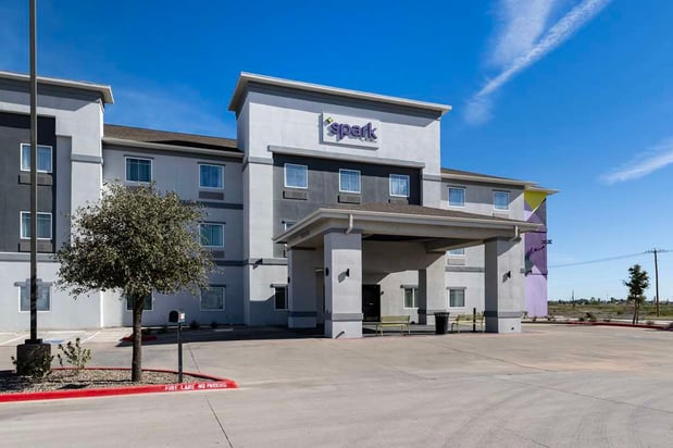Images Spark by Hilton Midland South