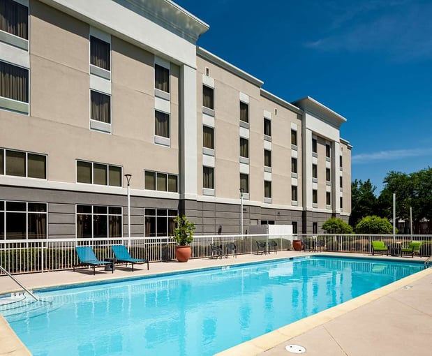 Images Hampton Inn & Suites Mobile I-65@ Airport Blvd