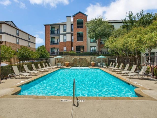 Images Avery Apartments