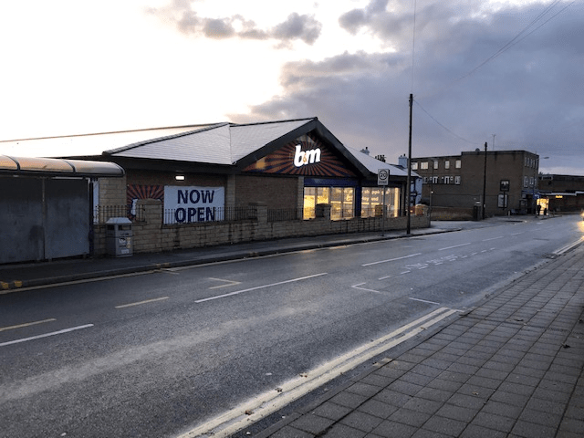 B&M's newest store opened its doors on Thursday (10th October 2019) in Hoyland. The B&M Store is located in the heart of the town on Market Street.