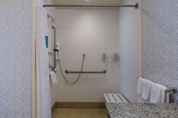 Images Hampton Inn & Suites Wilmington Christiana