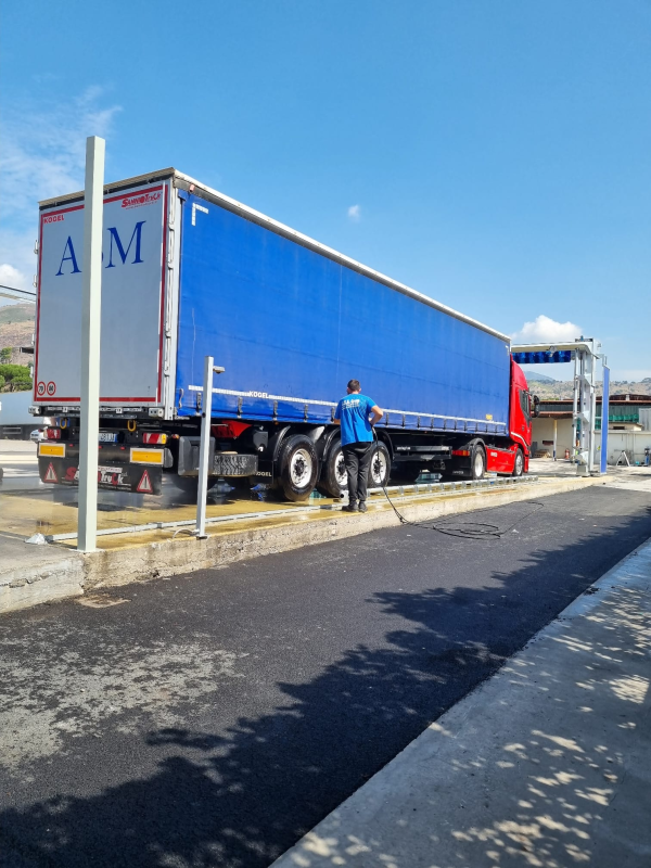 Images Truck Wash And Services Amarante S.r.l.