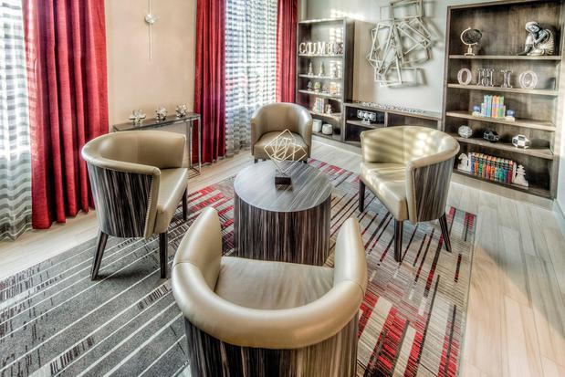 Images Staybridge Suites Columbus OSU-Medical Center by IHG