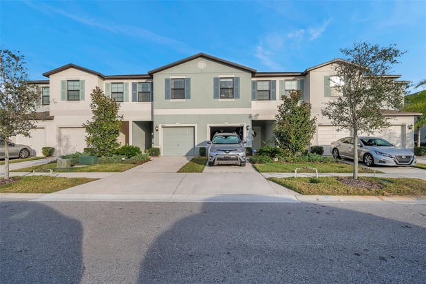 Images Christopher Johnson Realtor