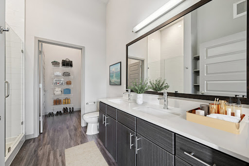 Images Outlook DTC Apartments