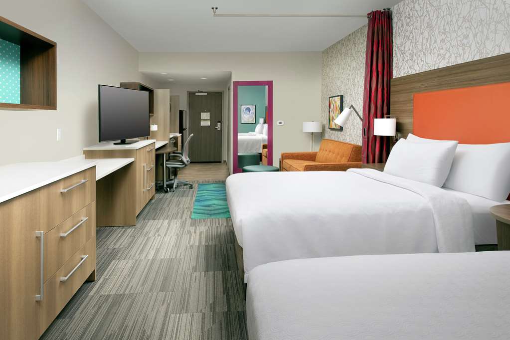 Guest room