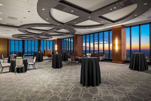 Images The Marquette Hotel, Curio Collection by Hilton