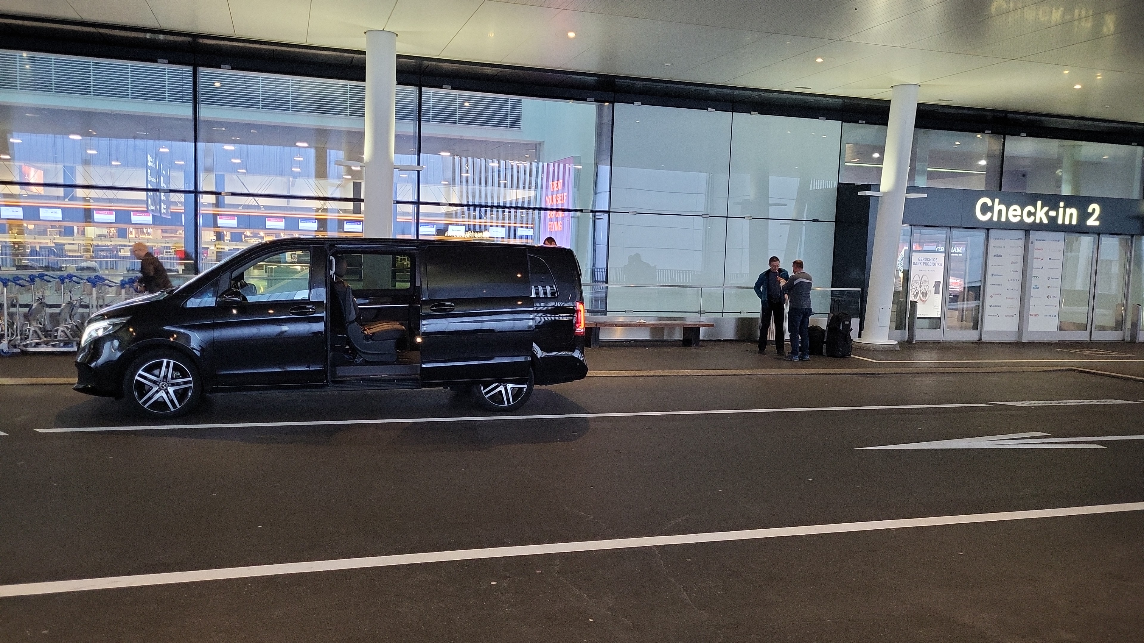 zurich-airportlimousinenservices GmbH, Kloten, Am Balsberg 36 in Kloten