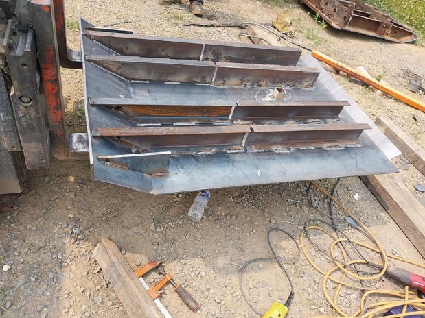 Images L.E. Mills Welding & Commercial Truck Repair