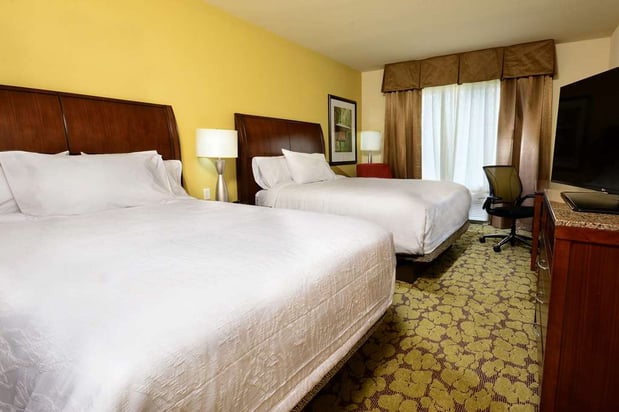 Images Hilton Garden Inn Greensboro Airport