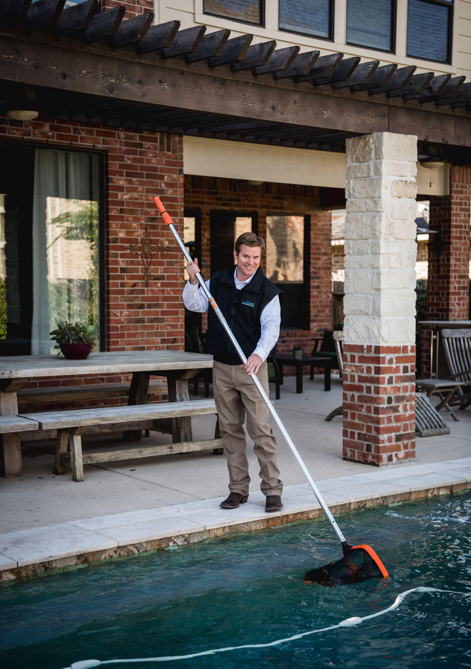 Our weekly pool cleaning service includes weekly debris and leaves removal, brushing out sediments, submerging a pool vacuum head and hose. We maintain every part of your pool equipment according to manufacturer’s specification. Trust us for a superior pool cleaning service.