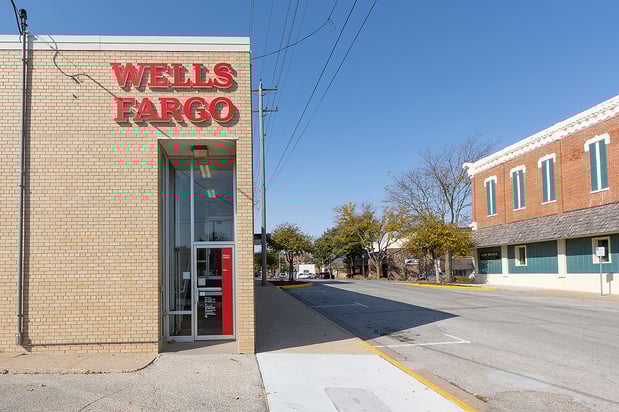 Images Wells Fargo Bank