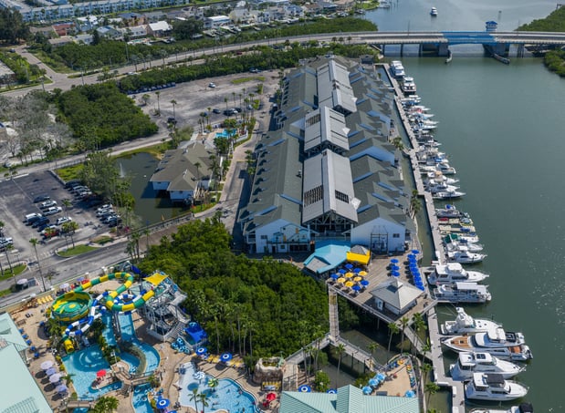 Images Holiday Inn & Suites Clearwater Beach S-Harbourside by IHG